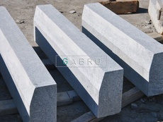 Гранітний бордюр GR.10