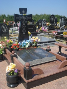 Гранітний хрест RS.36